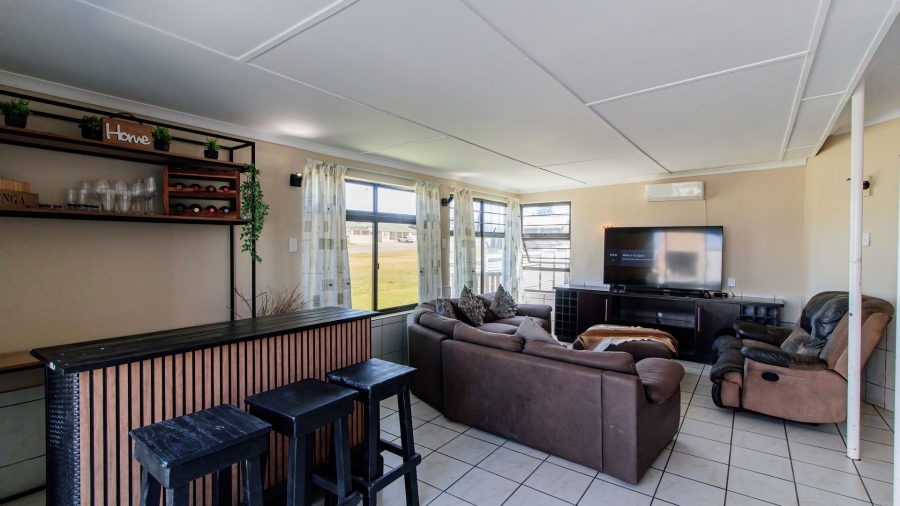 3 Bedroom Property for Sale in Kidds Beach Eastern Cape